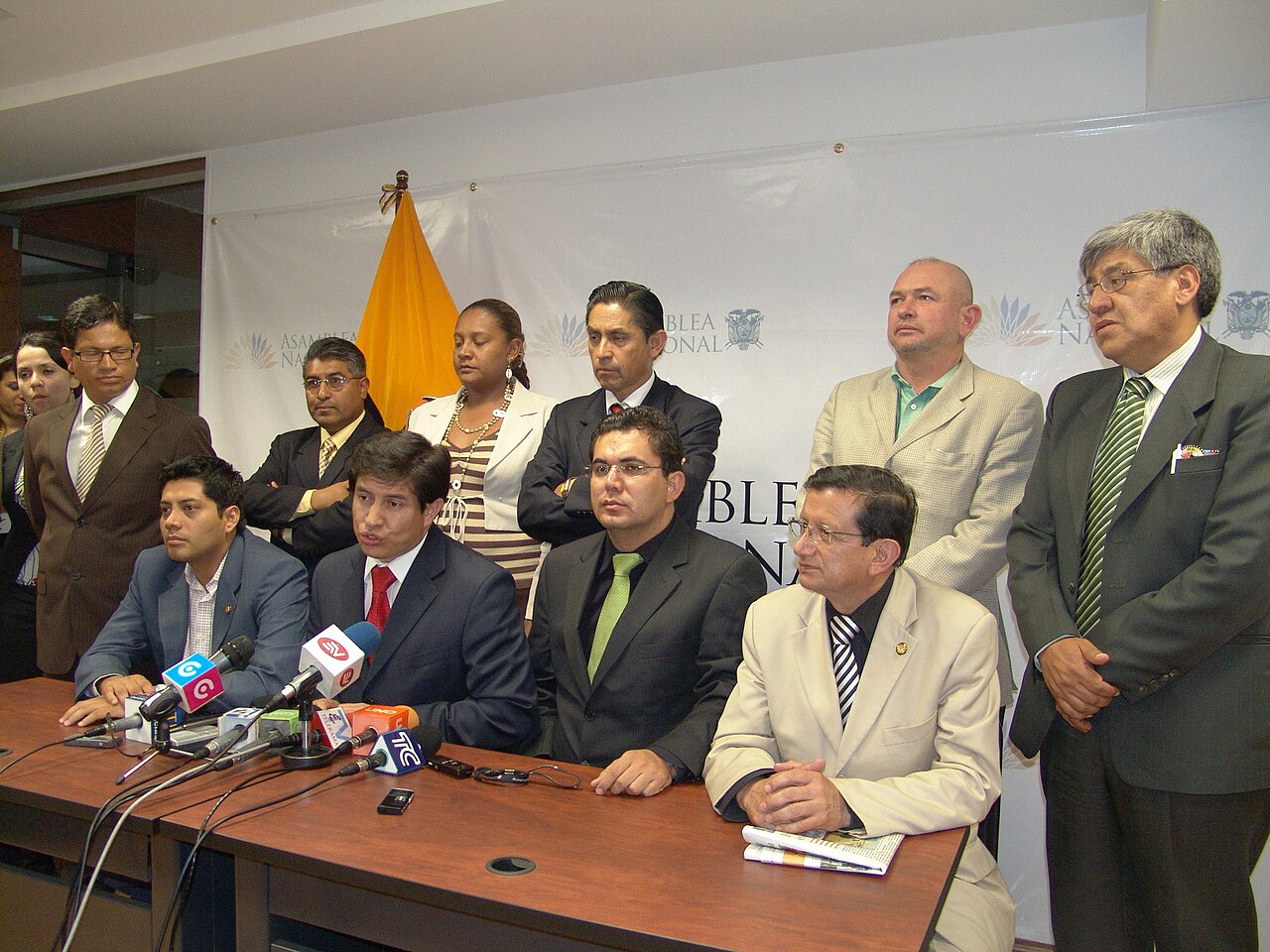 Diferencia entre RAM y almacenamiento: guía sin tecnicismos: Bloque PAIS pide explicaciones a las autoridades y ratifica decisión de fortalecer el acuerdo (4207203455).jpg